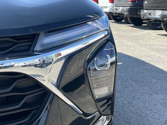 Used 2024 Chevrolet Trax LT FWD image 9