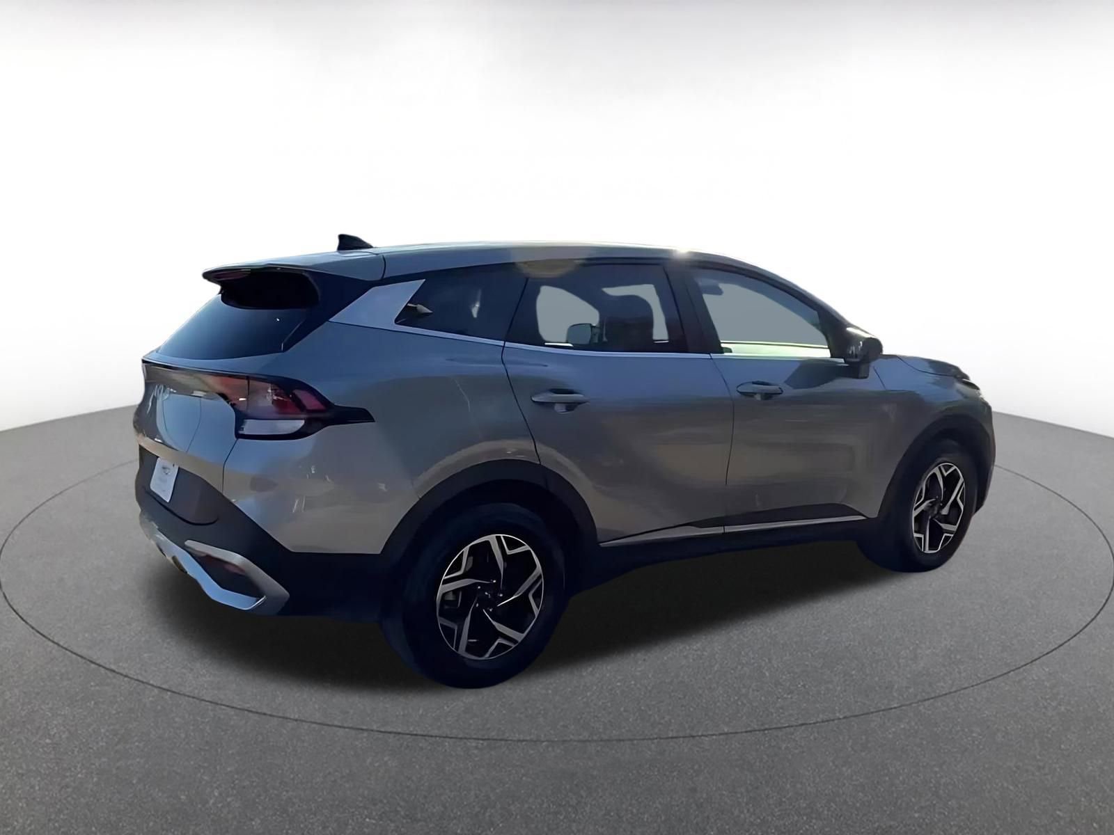 Used 2025 Kia Sportage LX image 23