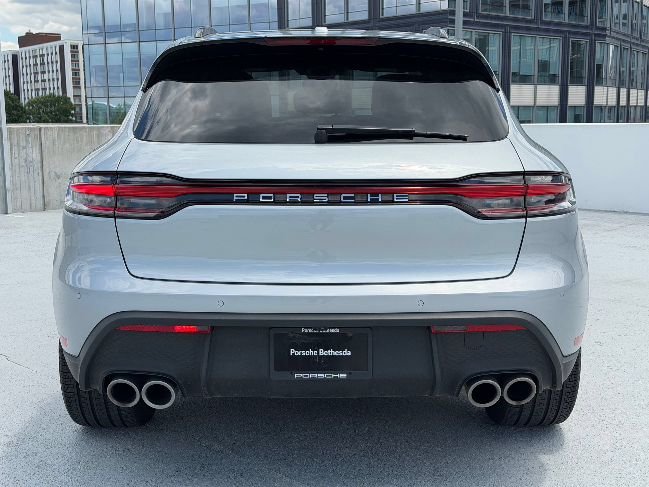 Certified 2026 Porsche Macan AWD/4WD image 6
