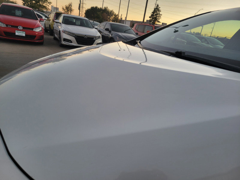 Used 2019 Toyota Prius Prime Plus FWD image 14