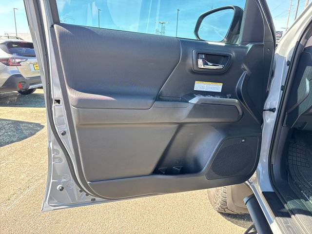 Used 2019 Toyota Tacoma TRD Off-Road AWD/4WD image 15