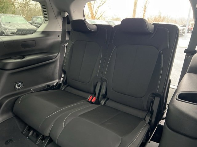 Used 2023 Jeep Grand Cherokee L Laredo w/ Trailer Tow Group (B) image 19