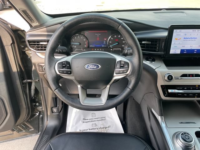 Used 2023 Ford Explorer XLT w/ Equipment Group 202A AWD/4WD image 23