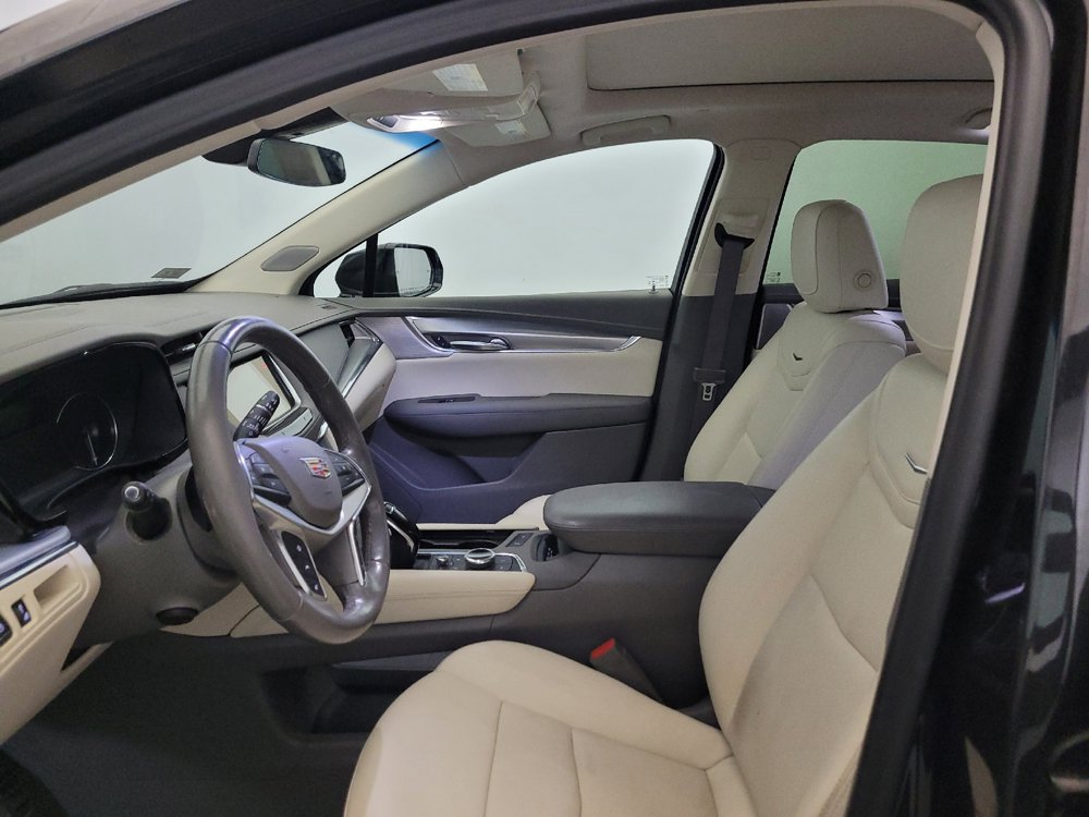 Used 2020 Cadillac XT5 Premium Luxury FWD image 17