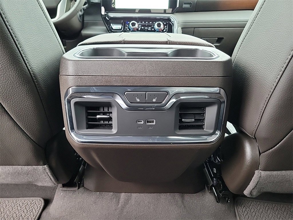 New 2026 GMC Sierra 2500 Denali w/ Denali Reserve Package image 10