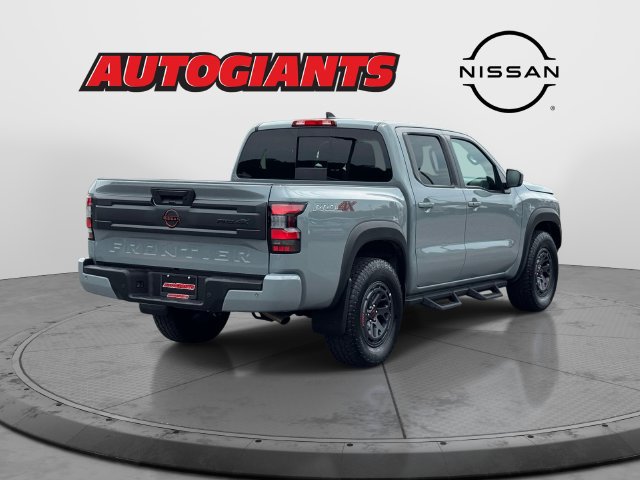 Used 2025 Nissan Frontier PRO-4X AWD/4WD image 4