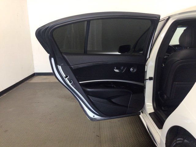 Used 2018 Acura RLX w/ Technology Package FWD image 9