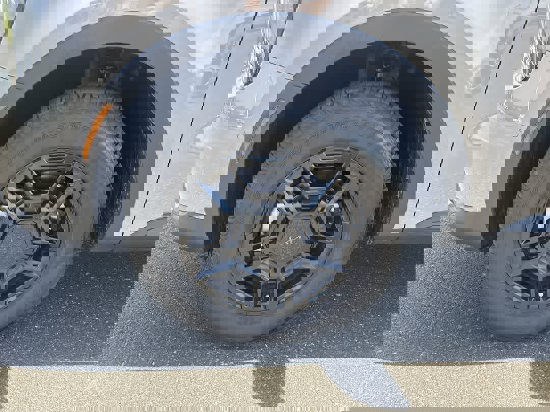 Used 2025 Kia Sorento SX Prestige w/ Olive Brown Leather Package AWD/4WD image 10