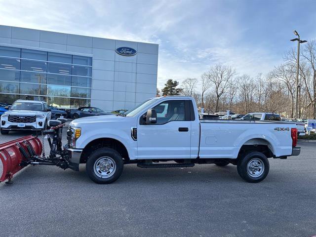Used 2017 Ford F250 XL w/ Power Equipment Group image 4