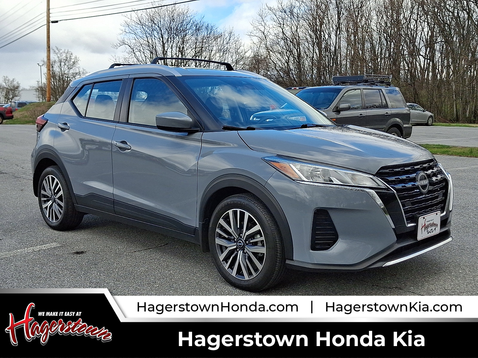 Used 2023 Nissan Kicks SV w/ Exterior Package