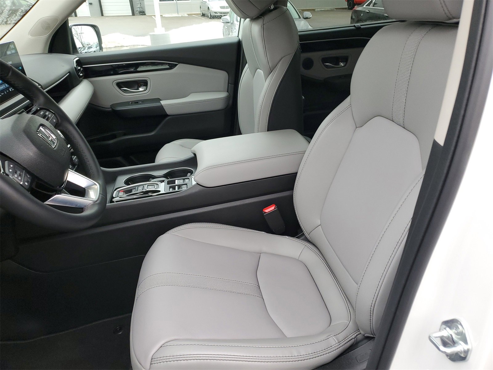 Used 2025 Honda Pilot EX-L image 17