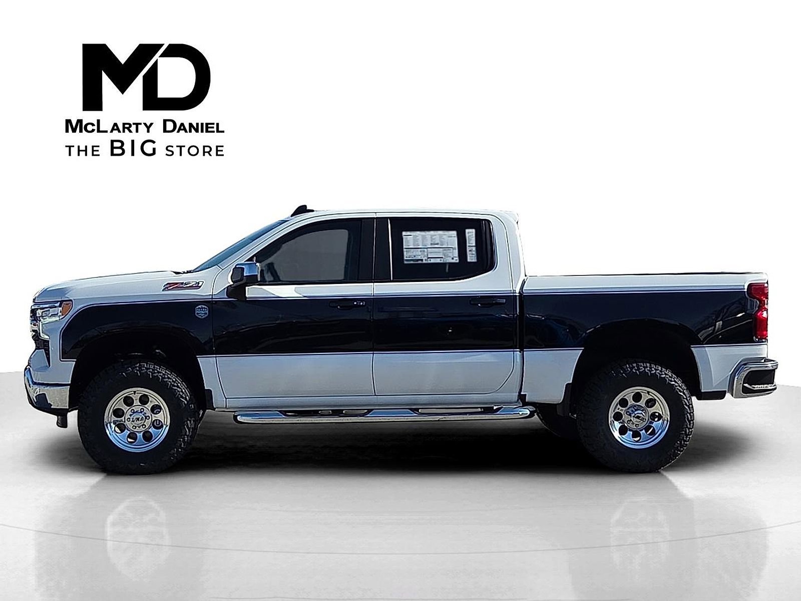 New 2026 Chevrolet Silverado 1500 LT w/ Z71 Off-Road Package image 3