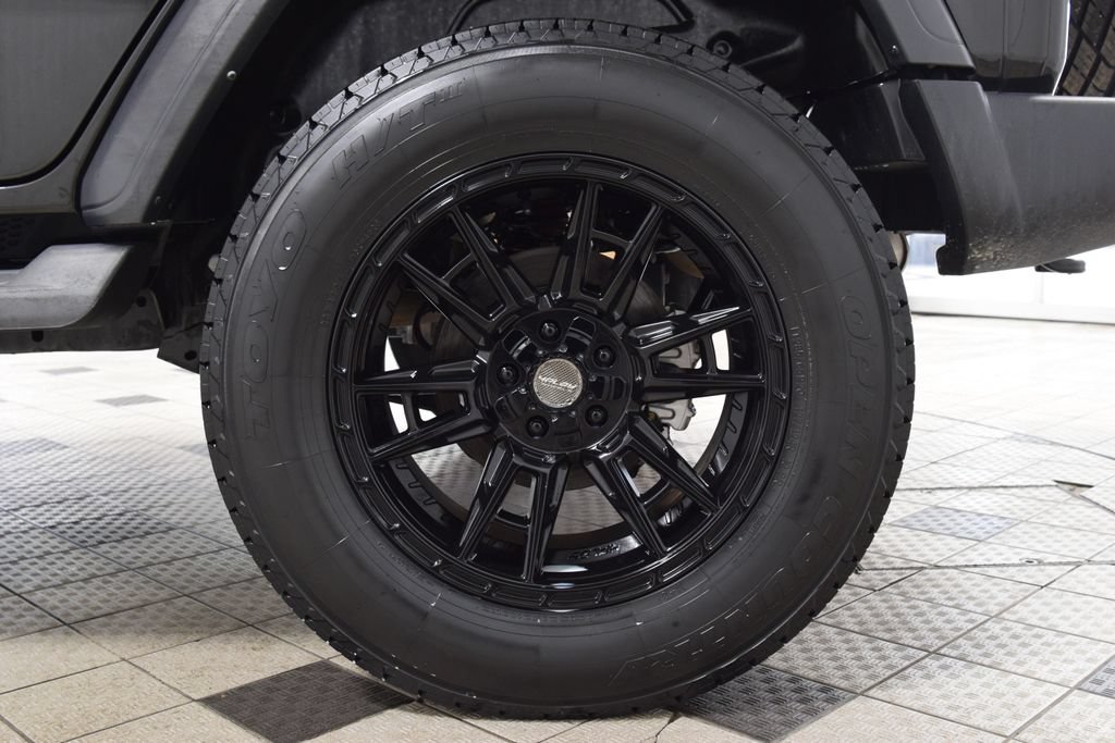 Used 2024 Jeep Wrangler Unlimited Sport AWD/4WD image 23