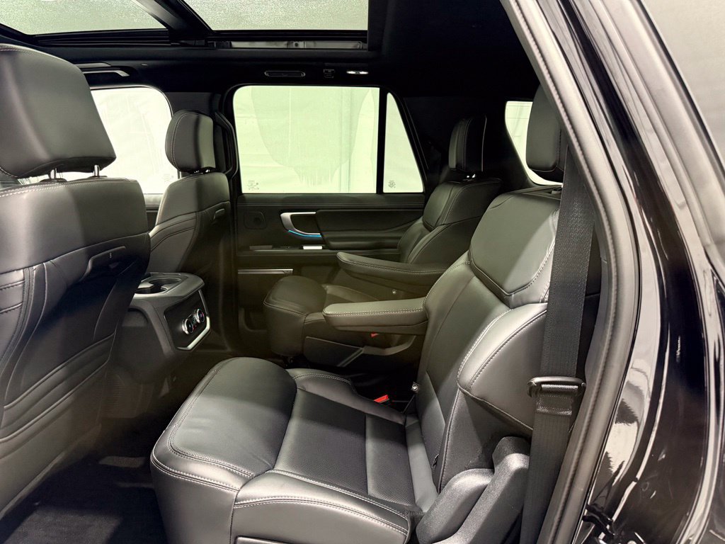 Certified 2025 Ford Expedition Max Platinum w/ Stealth Performance Package AWD/4WD image 21