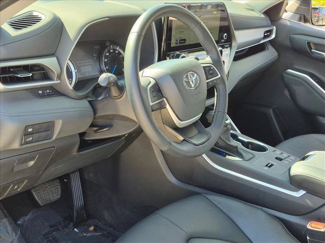 Certified 2026 Toyota Highlander XLE AWD/4WD image 9