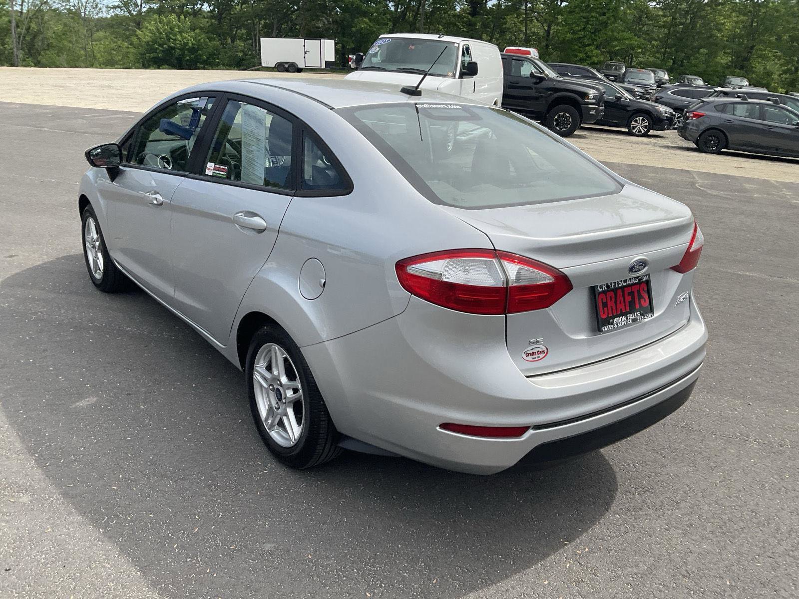 Used 2018 Ford Fiesta SE w/ Cold Weather Package FWD image 3