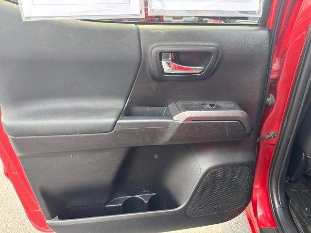 Used 2017 Toyota Tacoma 4x4 Double Cab image 40