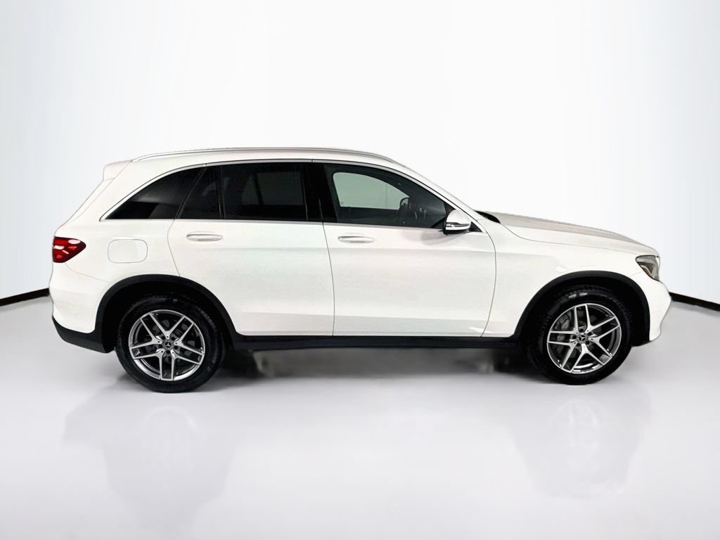 Used 2019 Mercedes-Benz GLC 300 image 4
