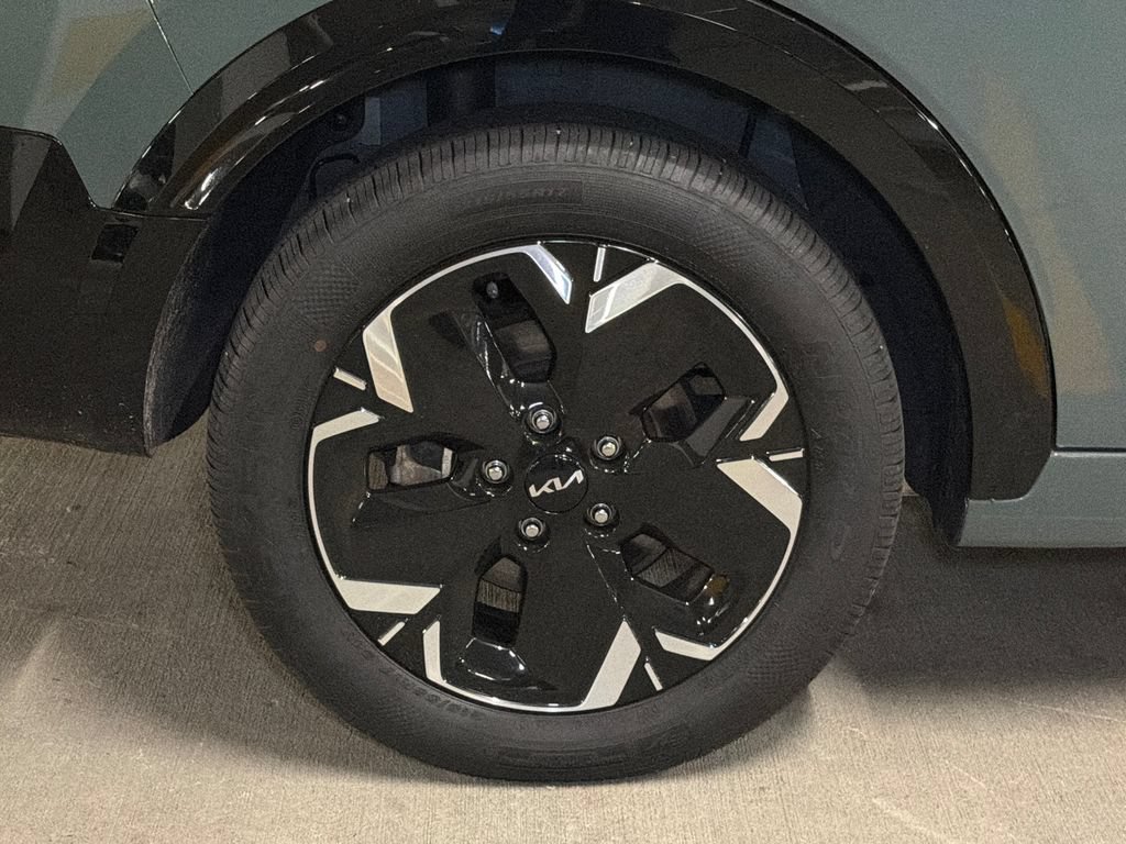 Certified 2024 Kia Niro Wind FWD image 8
