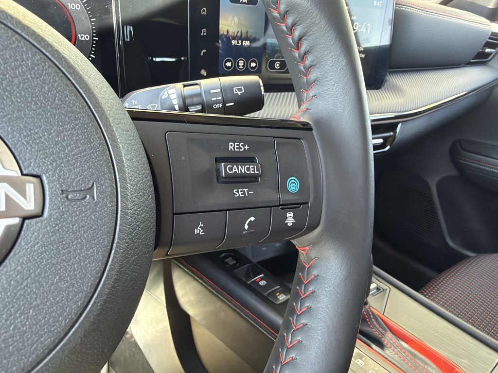 Used 2025 Nissan Kicks SR AWD/4WD image 25