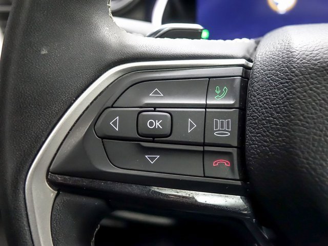 Used 2023 Jeep Grand Cherokee L Laredo image 17