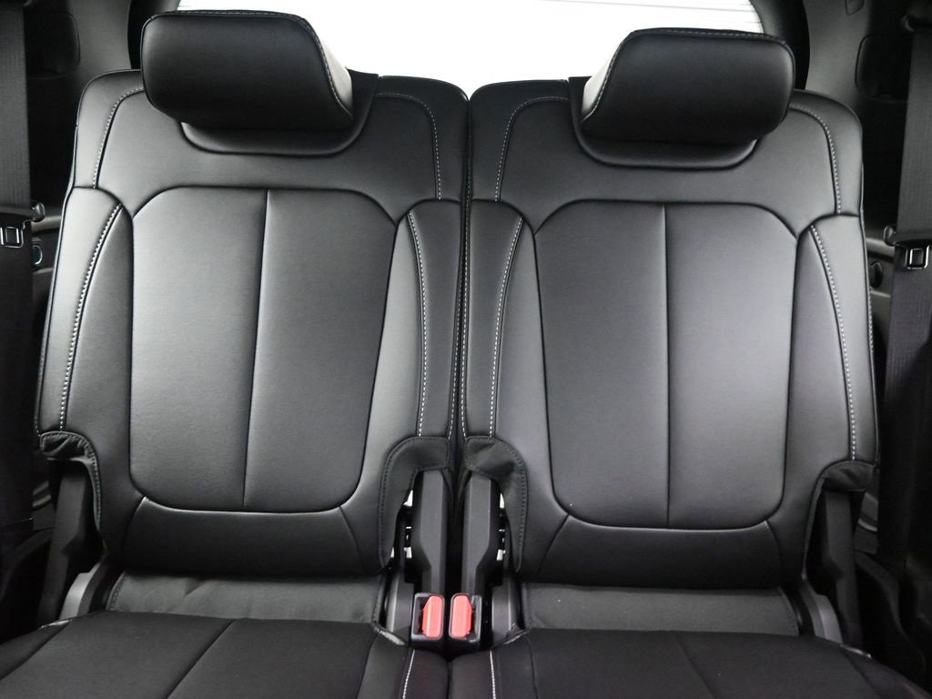 New 2025 Jeep Grand Cherokee L Limited w/ Black Appearance Package image 16