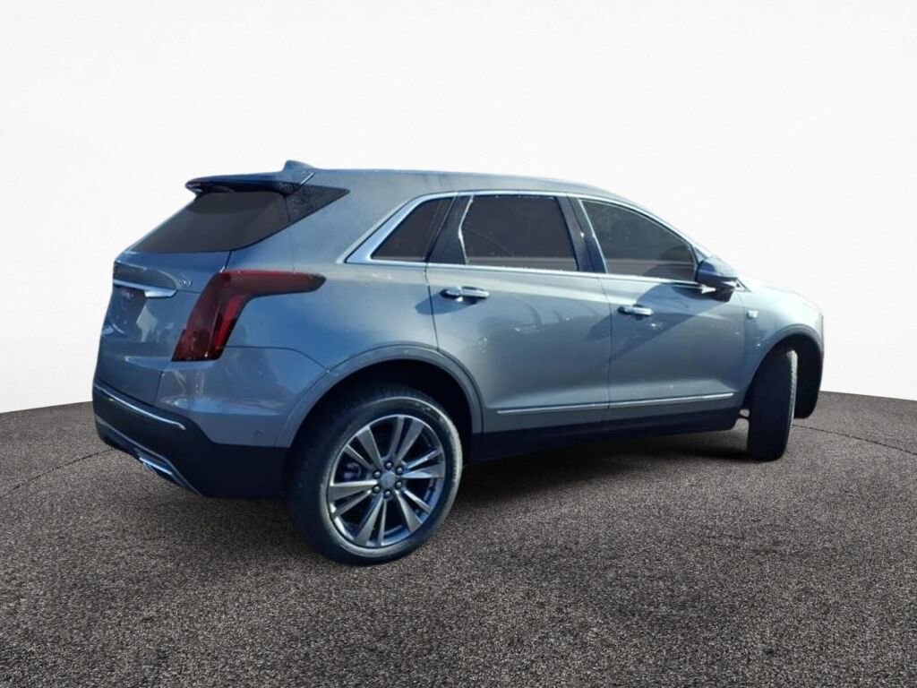 New 2026 Cadillac XT5 Premium Luxury w/ Driver Assist Package image 3