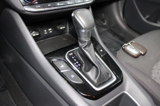 Used 2018 Hyundai Ioniq Plug-In Hybrid FWD image 17