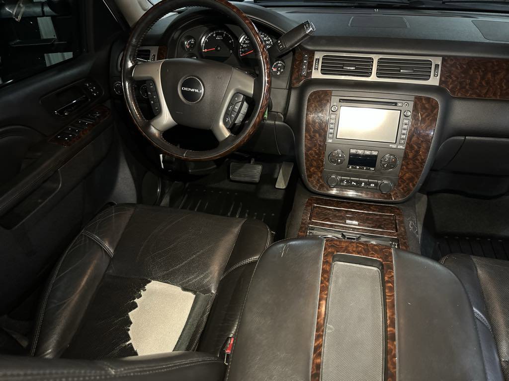 Used 2014 GMC Sierra 2500 Denali w/ Suspension Package, Off-Road image 34