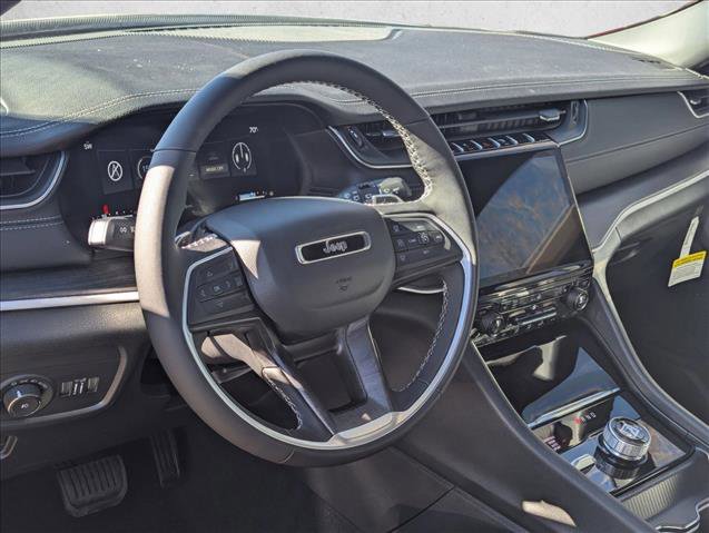 New 2025 Jeep Grand Cherokee L Limited image 3