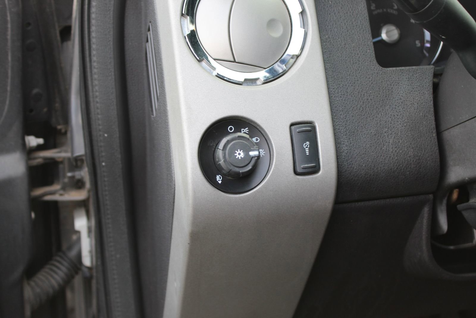 Used 2013 Ford F350 Lariat w/ Lariat Interior Pkg image 24