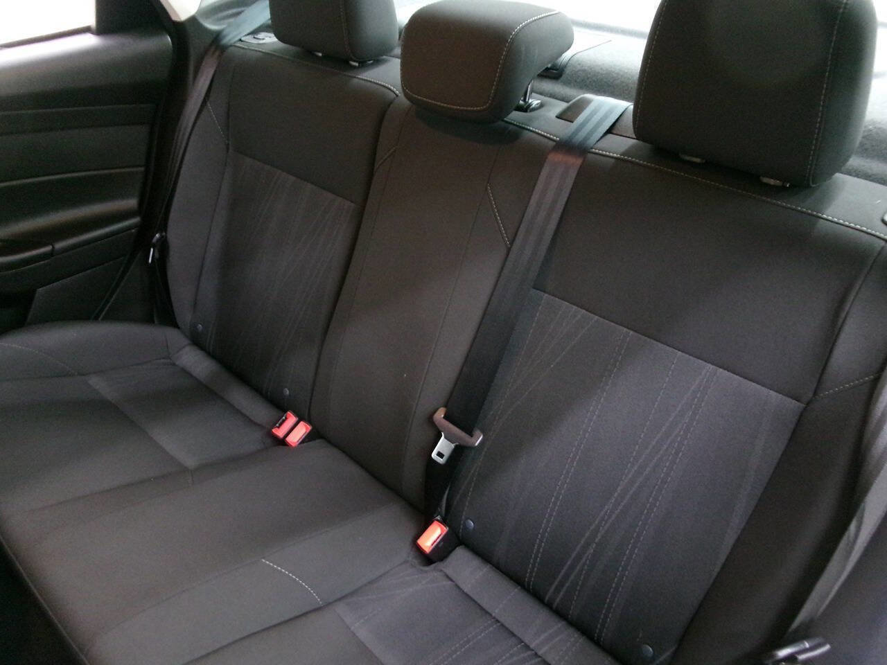 Used 2016 Ford Focus SE FWD image 18