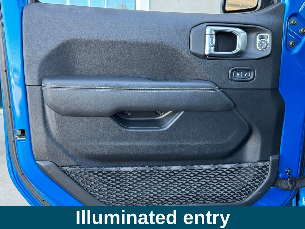 Used 2021 Jeep Wrangler Unlimited Sahara w/ Cold Weather Group image 16