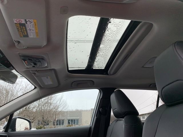 Used 2023 Toyota Corolla Cross XLE w/ Convenience Package image 25