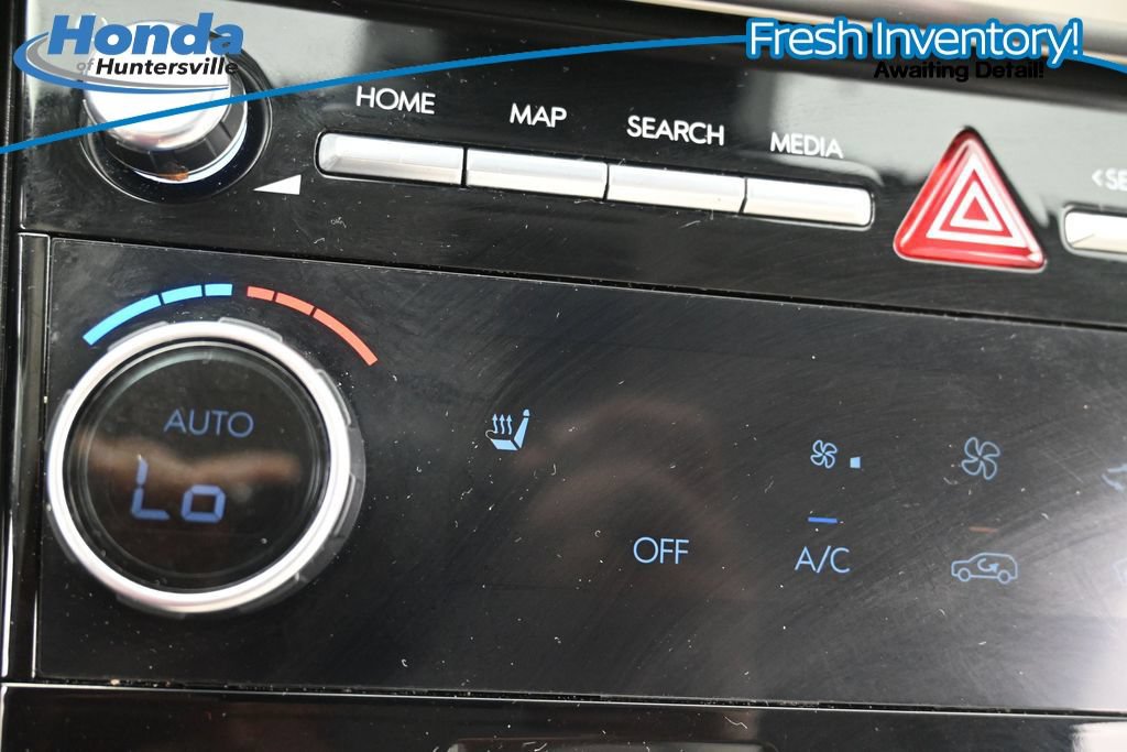 Used 2025 Hyundai Santa Fe SEL FWD image 16
