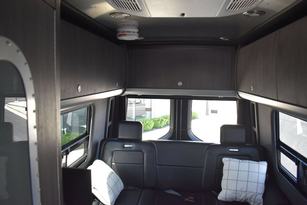 Used 2022 Mercedes-Benz Sprinter 3500 image 46
