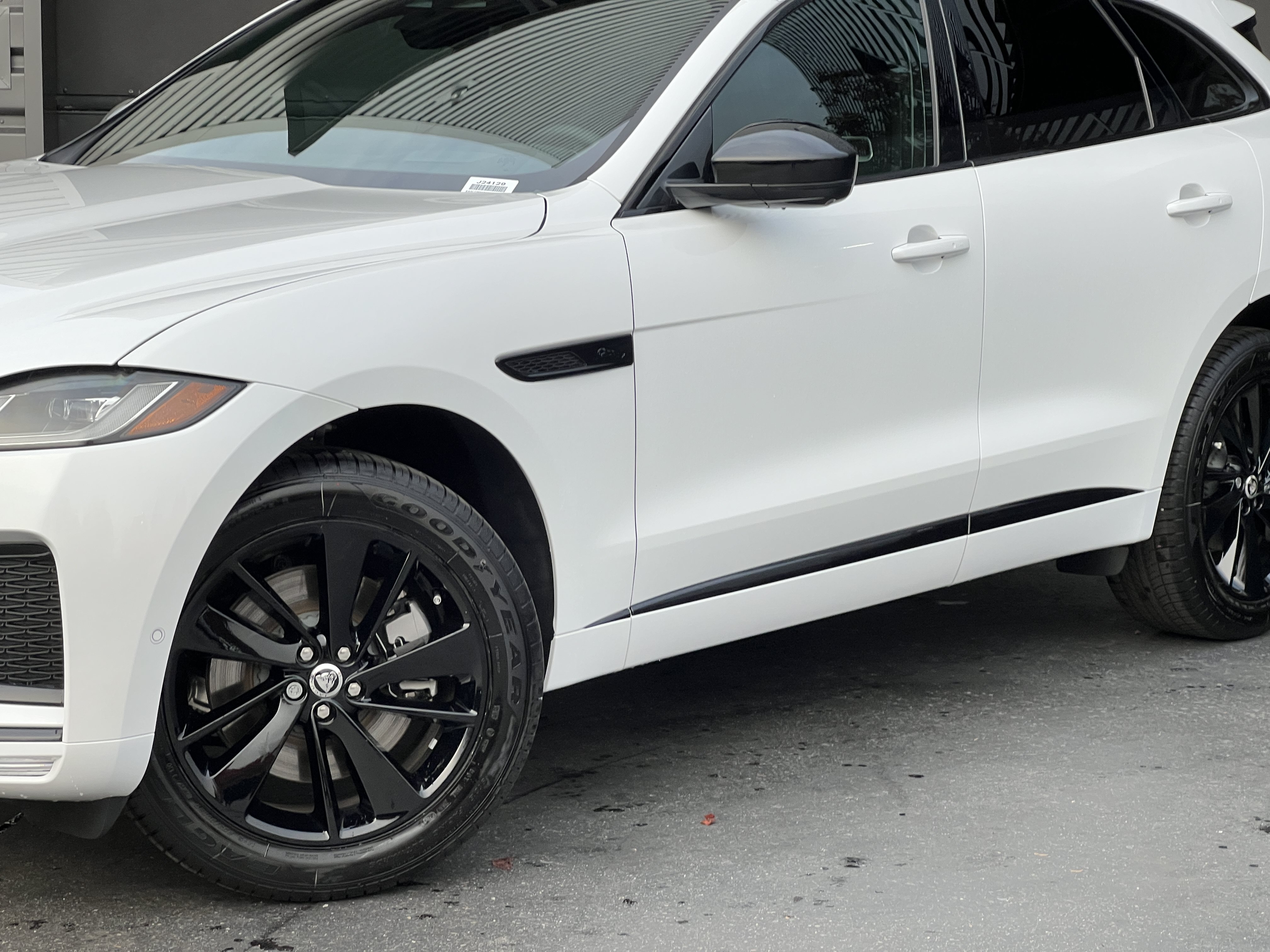 New 2026 Jaguar F-PACE R-Dynamic S AWD/4WD image 2