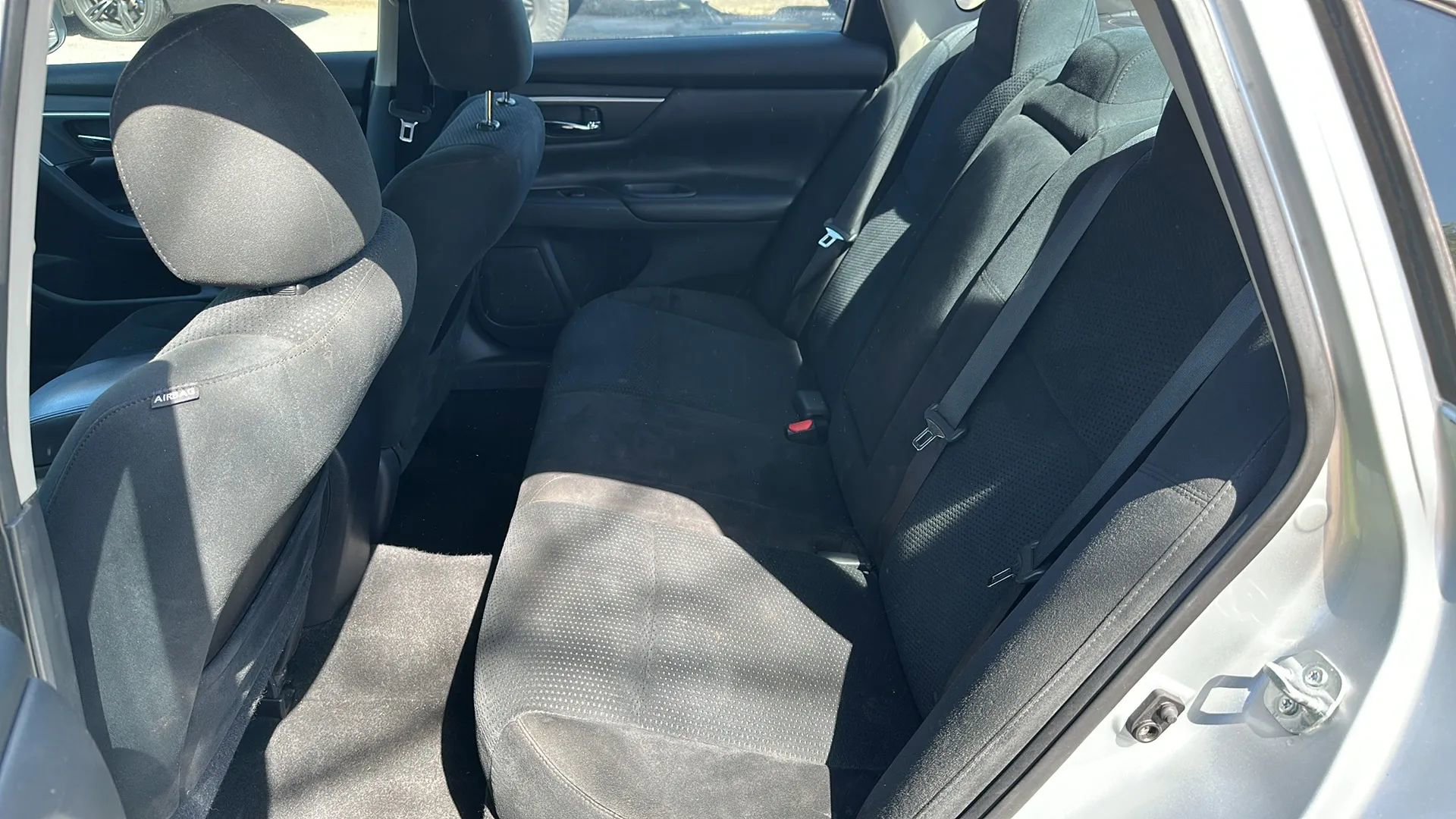 Used 2015 Nissan Altima 2.5 S w/ Power Driver Seat Package image 17