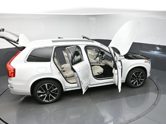 Used 2024 Volvo XC90 B5 Plus w/ Protection Package Premier AWD/4WD image 47