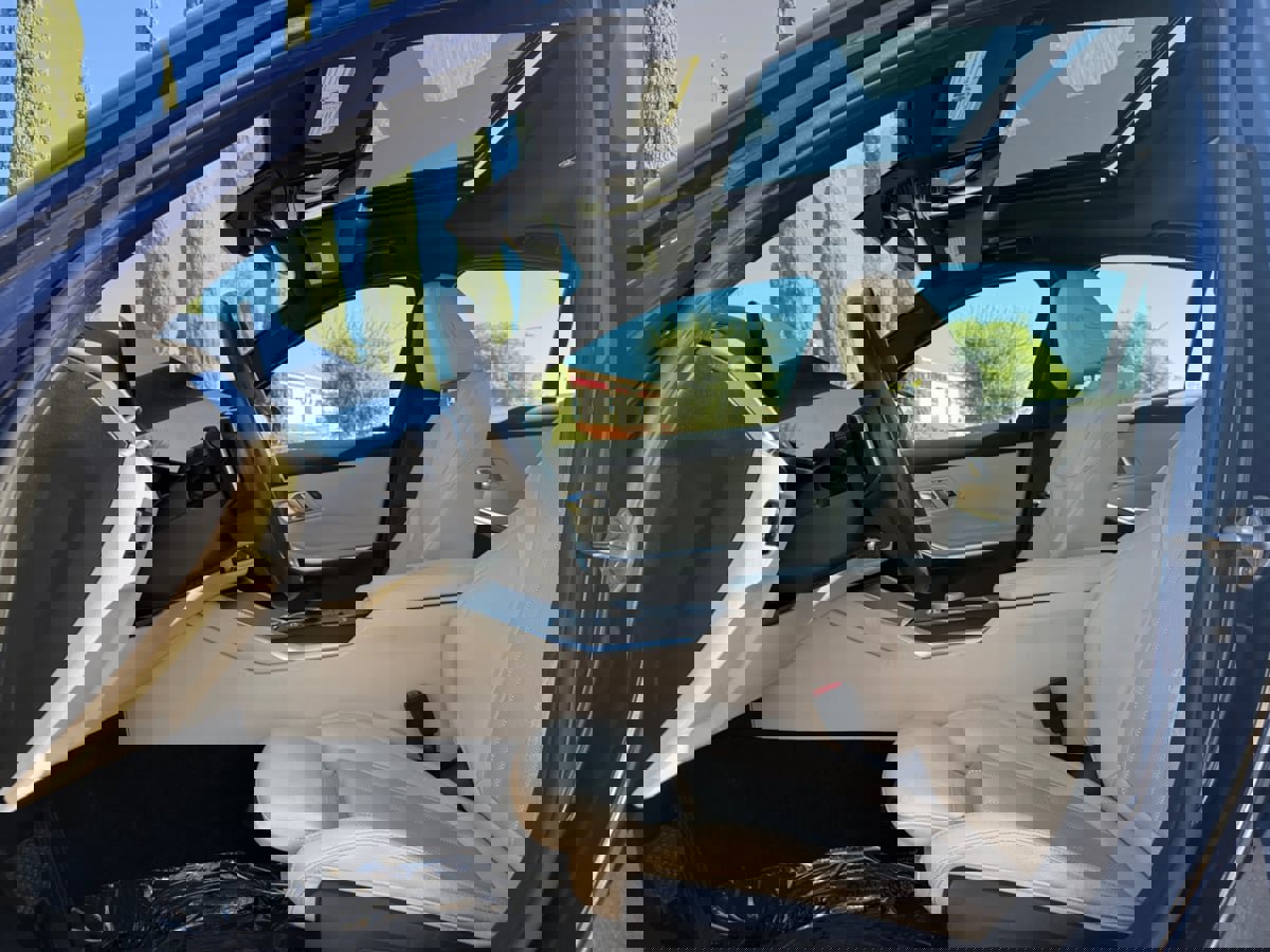 Used 2024 BMW 330i Sedan w/ Convenience Package image 16