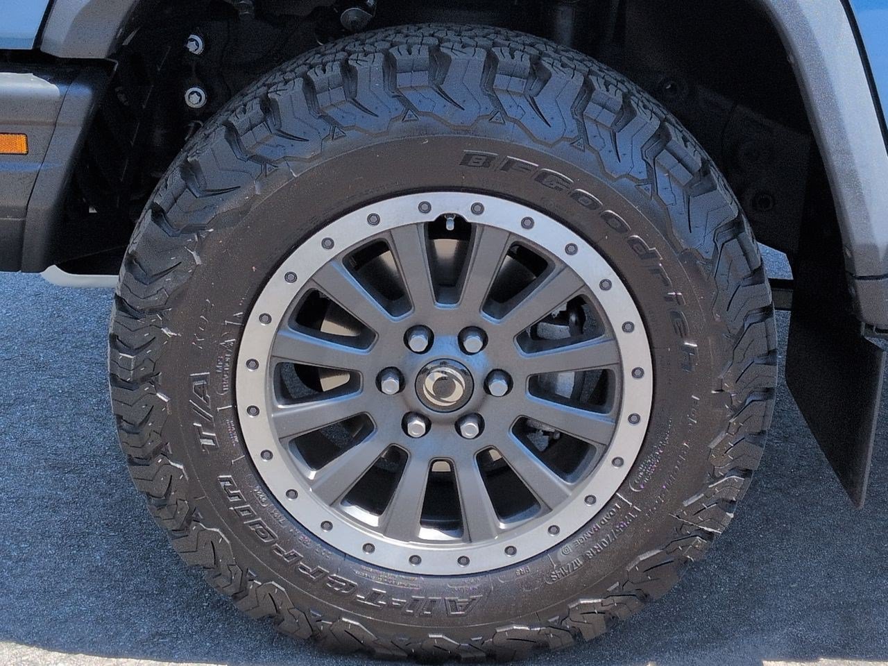 Used 2025 INEOS Grenadier AWD/4WD image 27