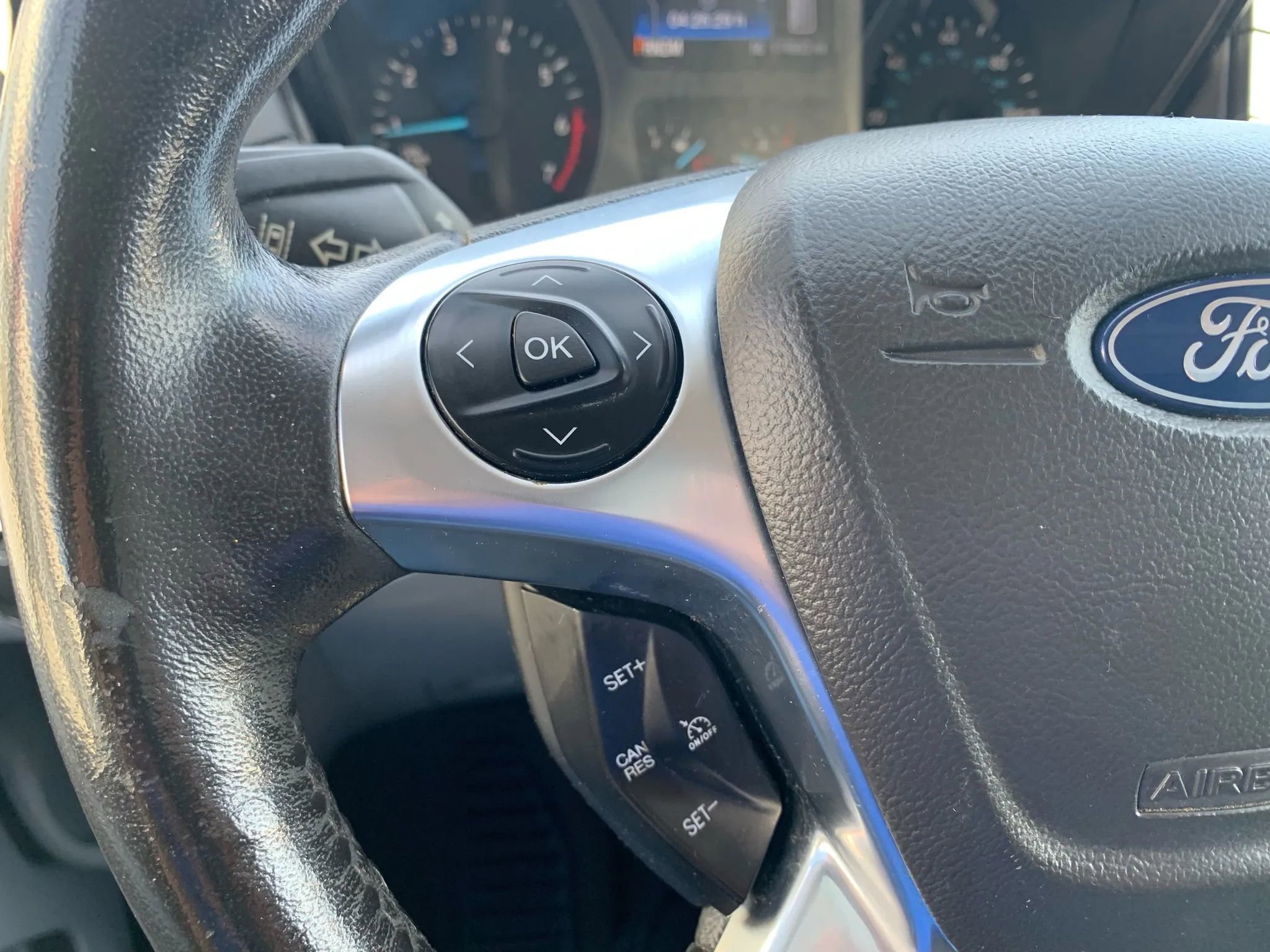 Used 2019 Ford Transit 250 130 Low Roof RWD image 14