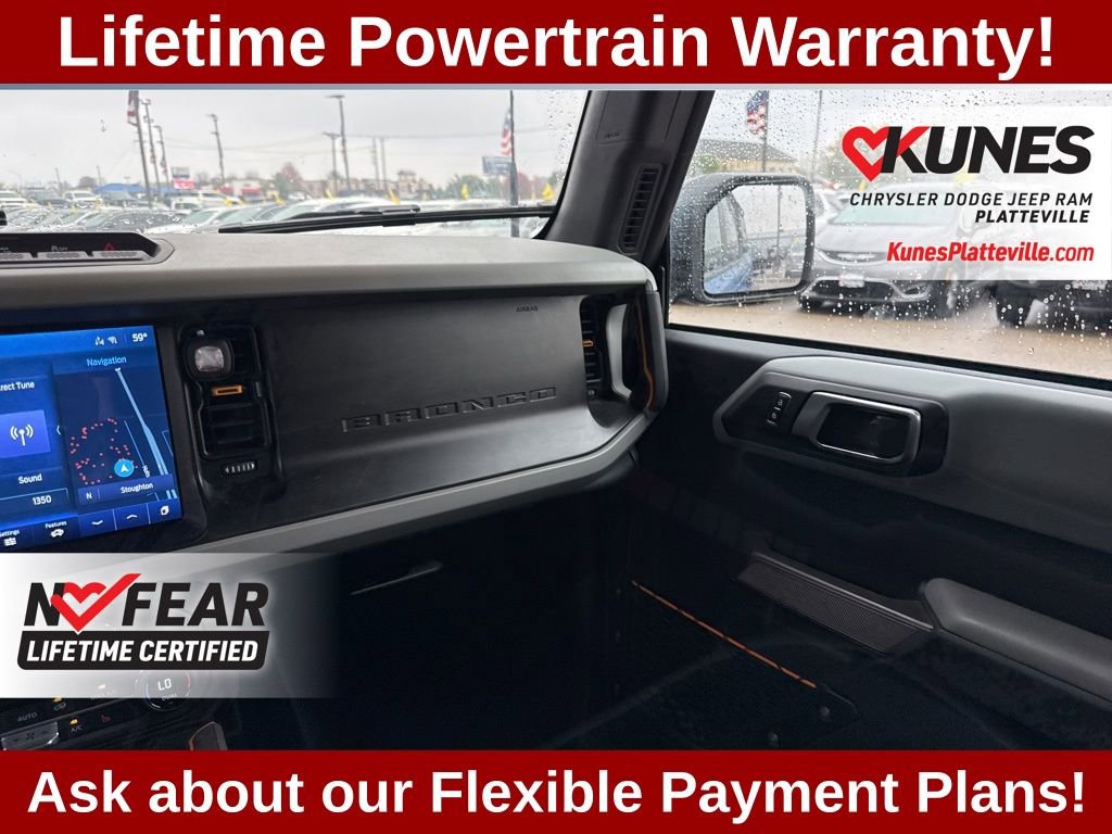 Used 2023 Ford Bronco Badlands image 38