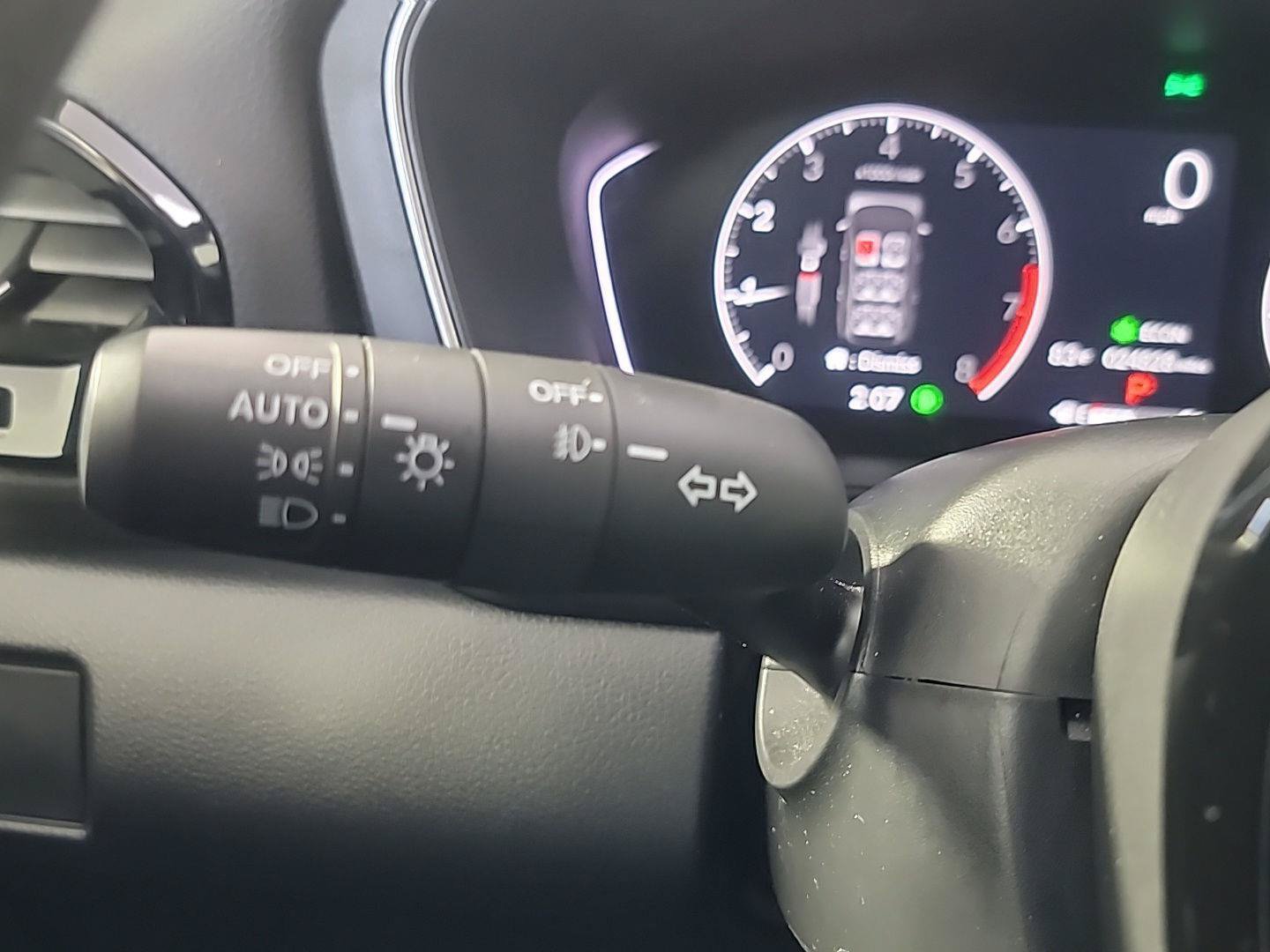 Certified 2025 Honda Pilot EX-L image 30