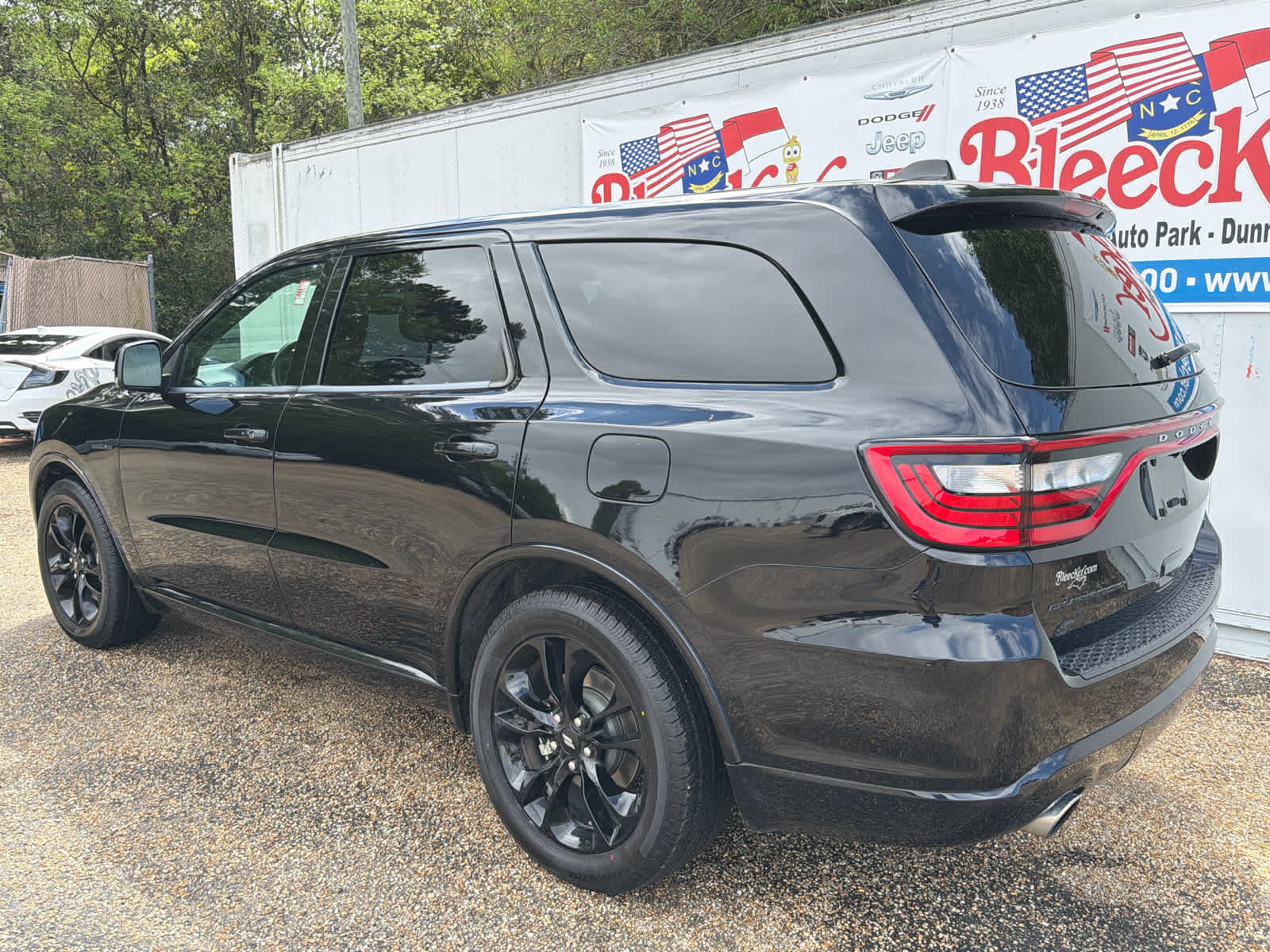 Used 2020 Dodge Durango R/T w/ Blacktop Package AWD/4WD image 8