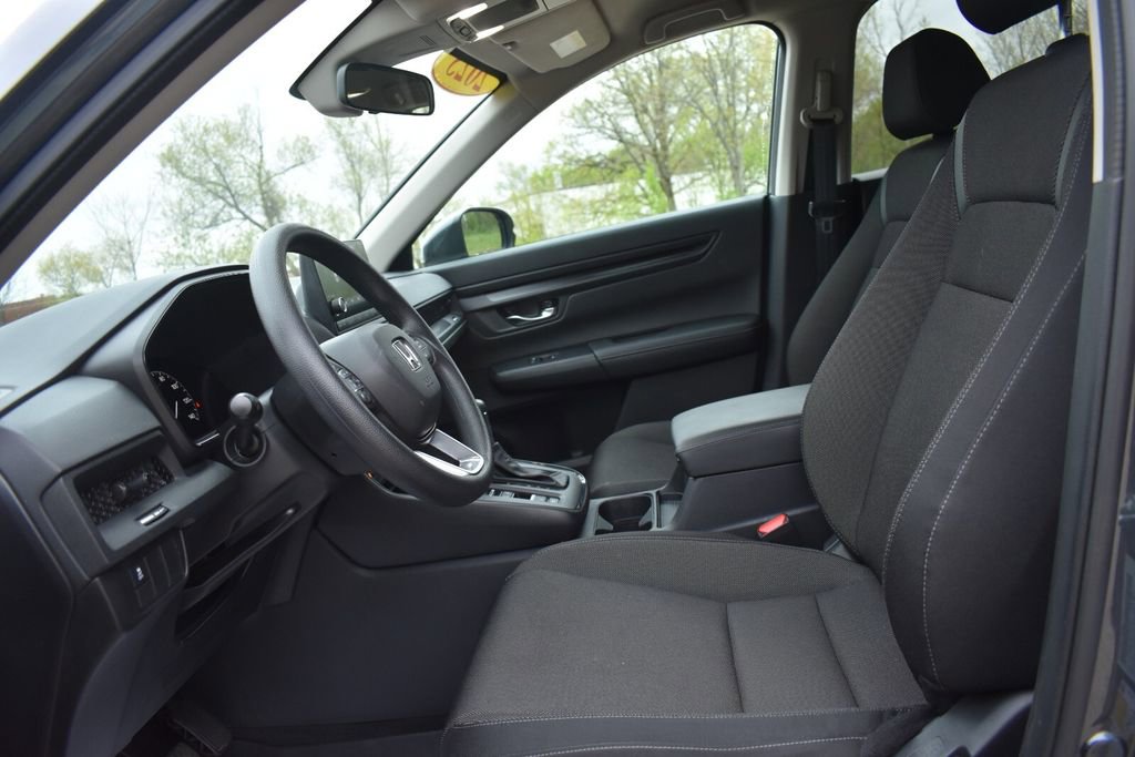 Used 2025 Honda CR-V LX image 22