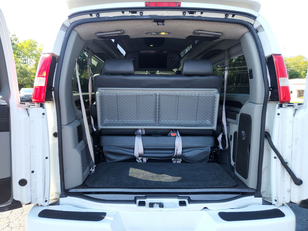 Used 2020 Chevrolet Express 2500 Extended w/ Enhanced Convenience Package RWD image 25