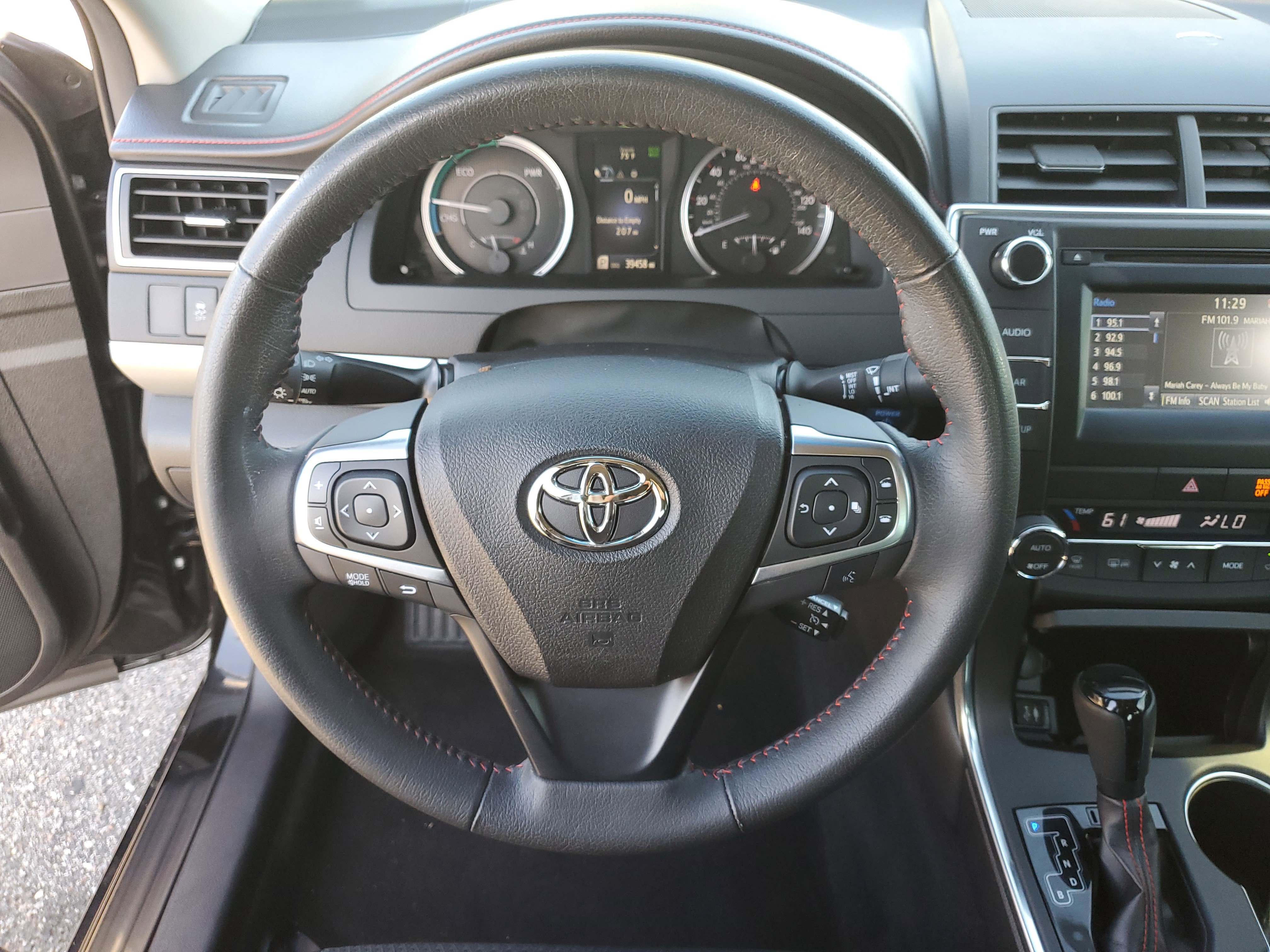 Used 2015 Toyota Camry XLE image 14