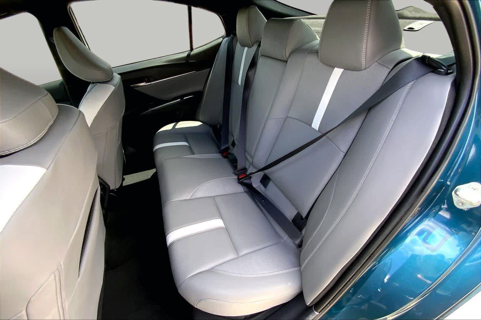 Used 2025 Toyota Camry SE FWD image 39