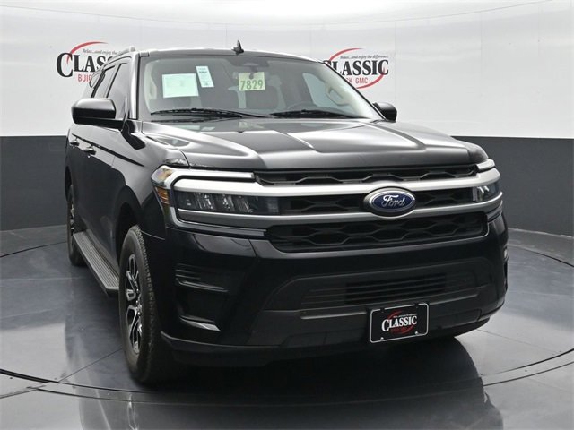 Used 2023 Ford Expedition XLT image 5